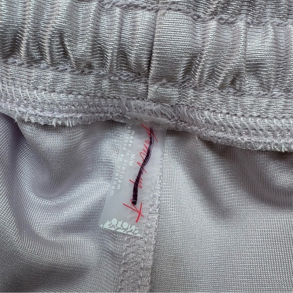 New Free People Movement Roster Satin Lace Trim Baggy Long Shorts White Medium - Picture 6 of 11